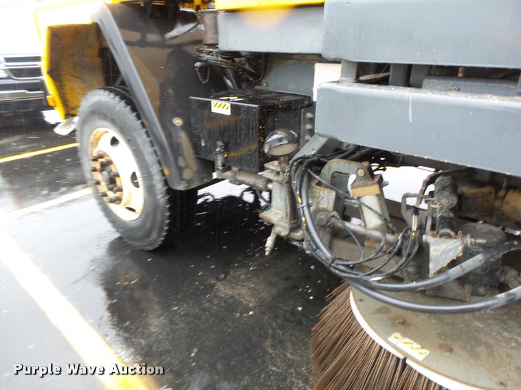 image for item DA3437 2001 Sterling SC8000 street sweeper