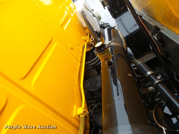 image for item DA3437 2001 Sterling SC8000 street sweeper