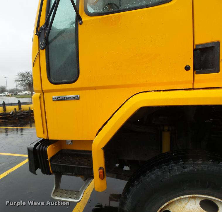 image for item DA3437 2001 Sterling SC8000 street sweeper