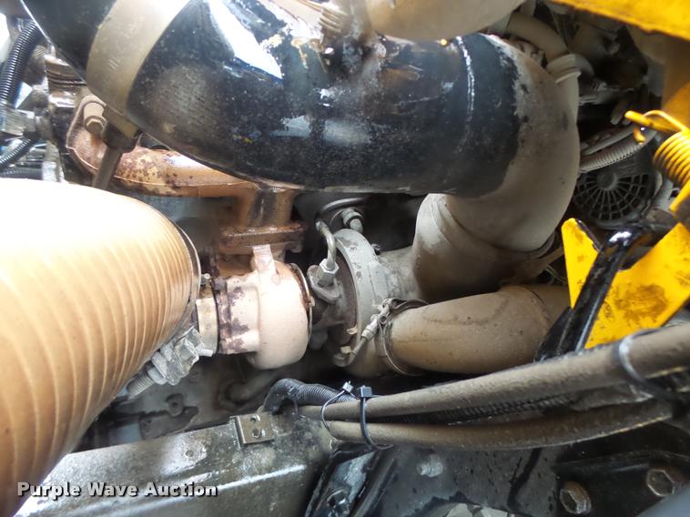 image for item DA3437 2001 Sterling SC8000 street sweeper