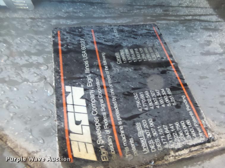 image for item DA3437 2001 Sterling SC8000 street sweeper