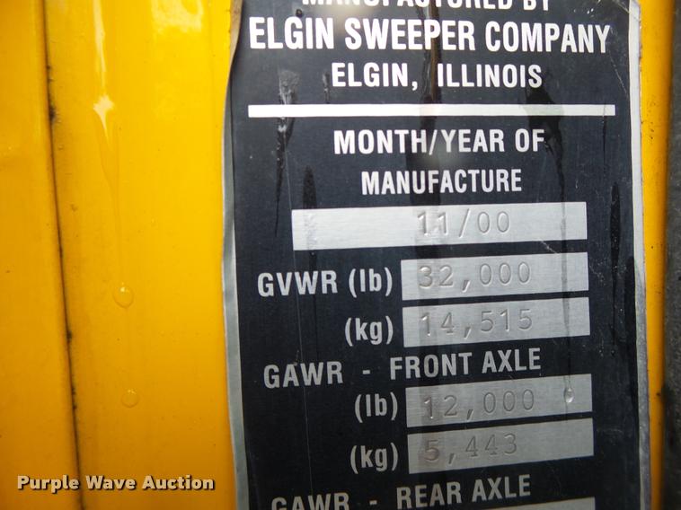 image for item DA3437 2001 Sterling SC8000 street sweeper