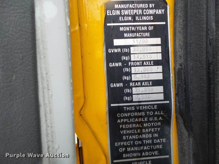 image for item DA3437 2001 Sterling SC8000 street sweeper