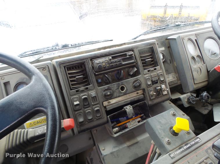 image for item DA3437 2001 Sterling SC8000 street sweeper