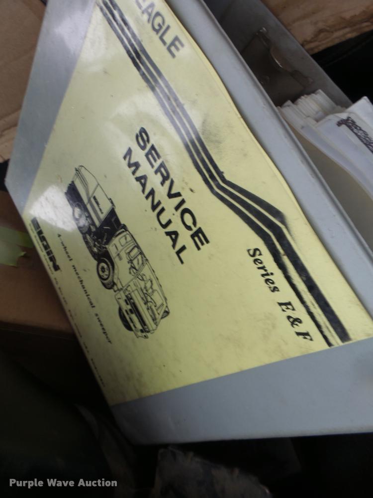 image for item DA3437 2001 Sterling SC8000 street sweeper