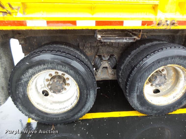 image for item DA3438 2002 International F2554 dump truck