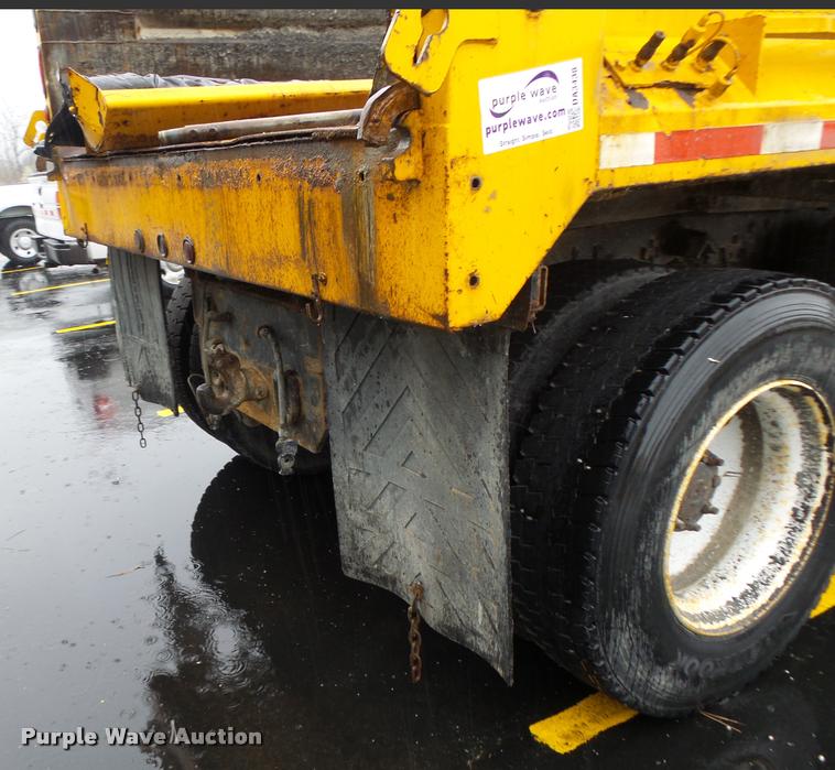 image for item DA3438 2002 International F2554 dump truck