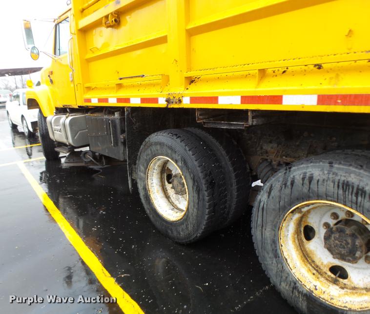 image for item DA3438 2002 International F2554 dump truck