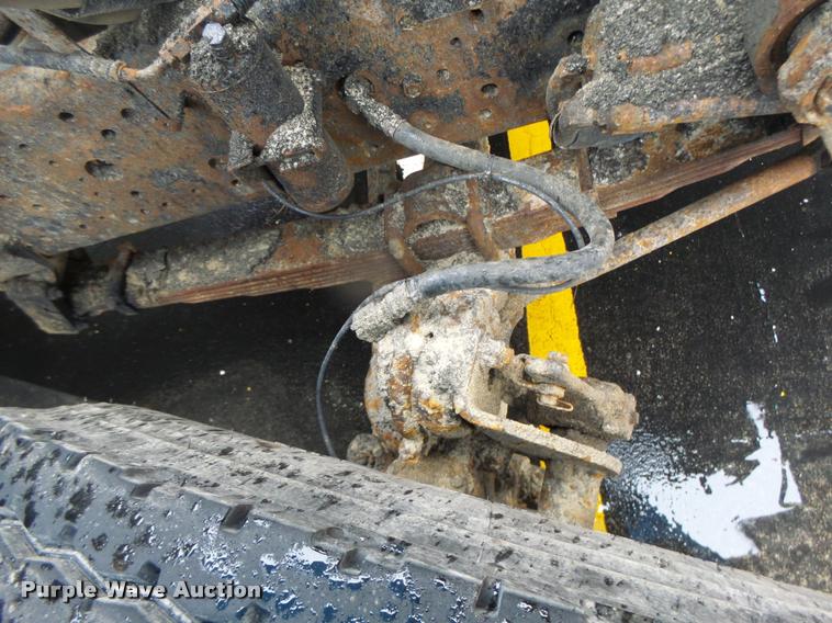 image for item DA3438 2002 International F2554 dump truck