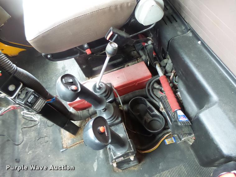 image for item DA3438 2002 International F2554 dump truck