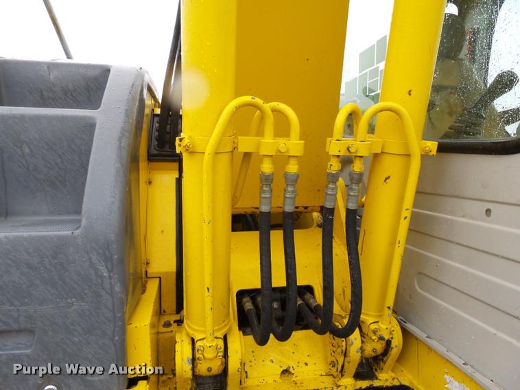 image for item DA3535 2006 Kobelco SK135SRLC-1E excavator