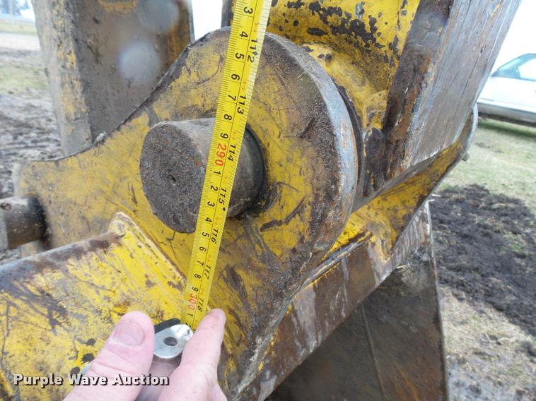 image for item DA3535 2006 Kobelco SK135SRLC-1E excavator