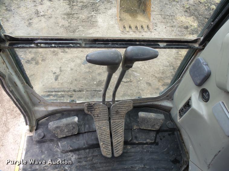 image for item DA3535 2006 Kobelco SK135SRLC-1E excavator