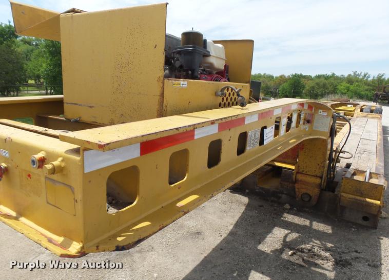 image for item DA5251 1998 Kalyn Siebert KSHRG-3-53T lowboy equipment trailer