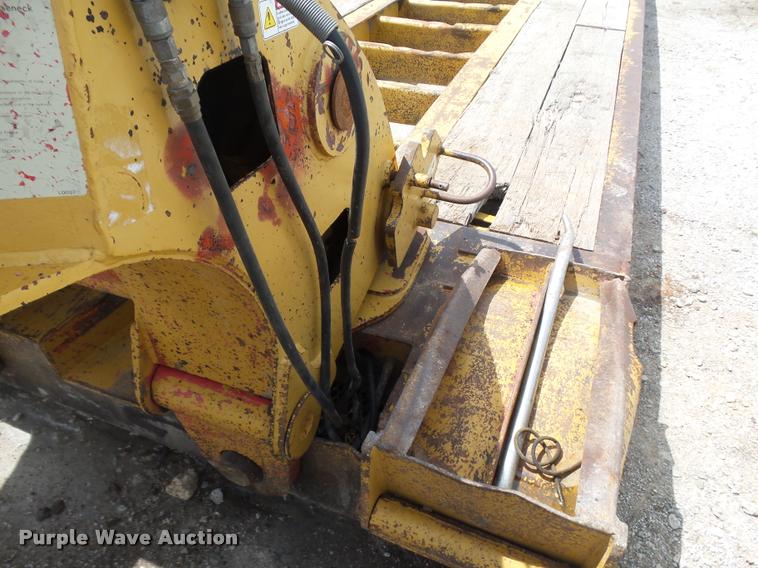 image for item DA5251 1998 Kalyn Siebert KSHRG-3-53T lowboy equipment trailer