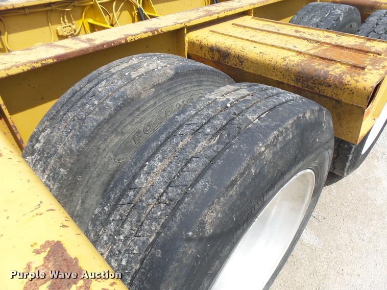image for item DA5251 1998 Kalyn Siebert KSHRG-3-53T lowboy equipment trailer