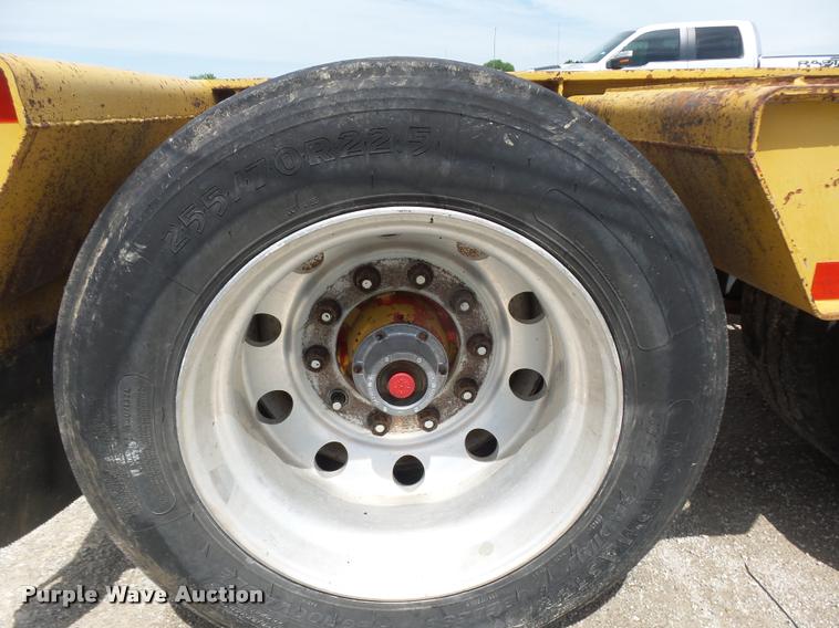 image for item DA5251 1998 Kalyn Siebert KSHRG-3-53T lowboy equipment trailer