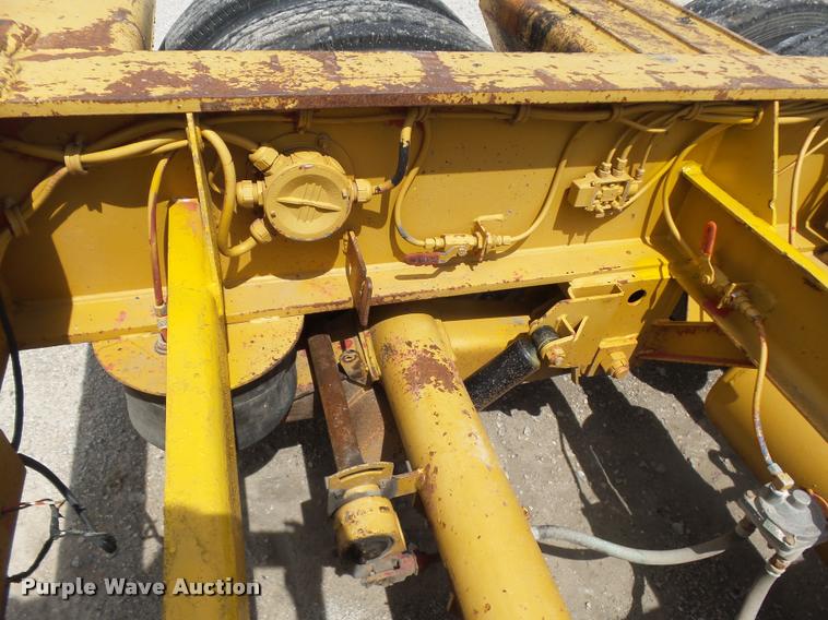 image for item DA5251 1998 Kalyn Siebert KSHRG-3-53T lowboy equipment trailer