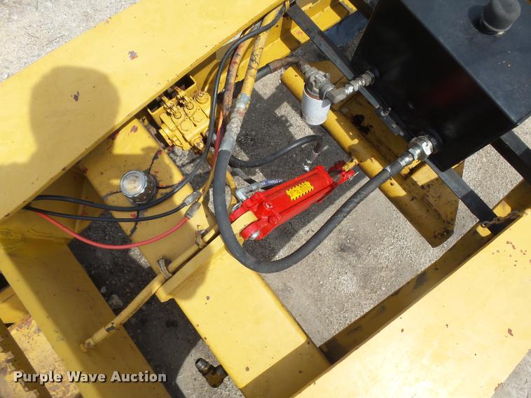 image for item DA5251 1998 Kalyn Siebert KSHRG-3-53T lowboy equipment trailer