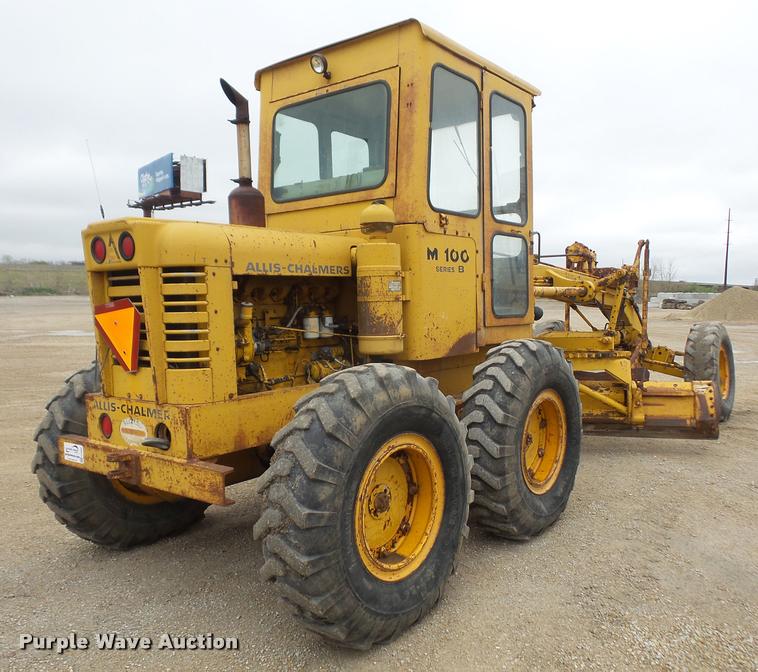 image for item DA8000 1968 Allis Chalmers M100B rigid frame motor grader