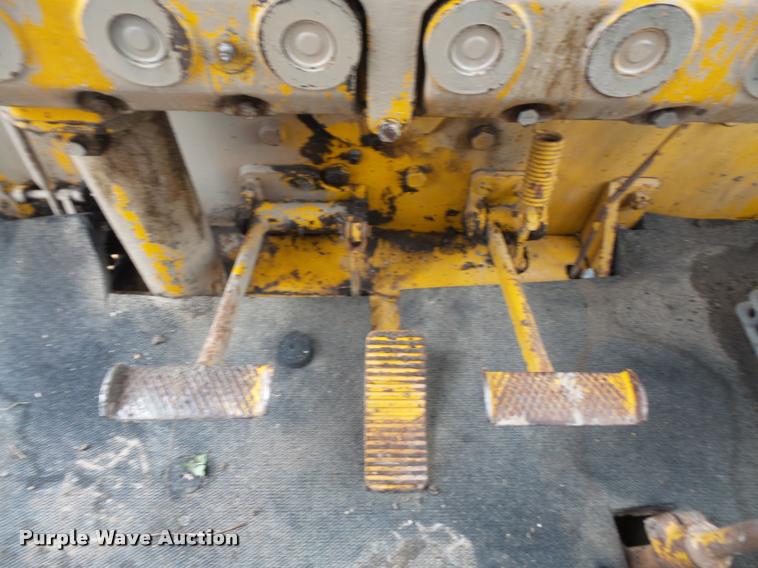 image for item DA8000 1968 Allis Chalmers M100B rigid frame motor grader