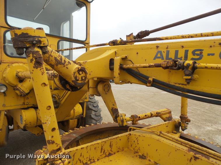 image for item DA8000 1968 Allis Chalmers M100B rigid frame motor grader