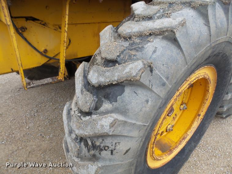 image for item DA8000 1968 Allis Chalmers M100B rigid frame motor grader