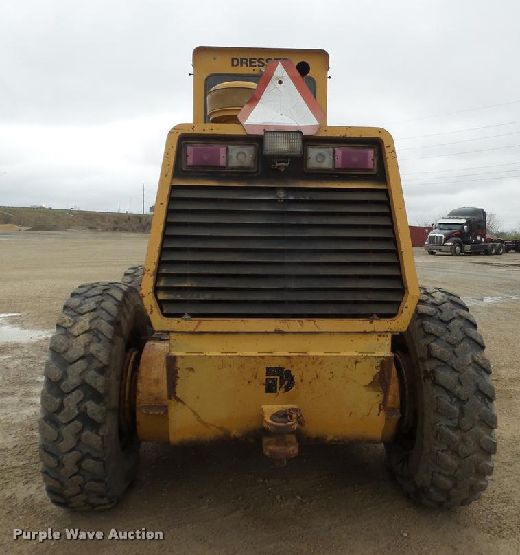 image for item DA8001 1987 Dresser A500E motor grader