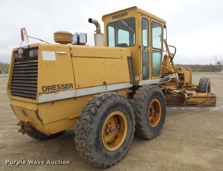 image for item DA8001 1987 Dresser A500E motor grader