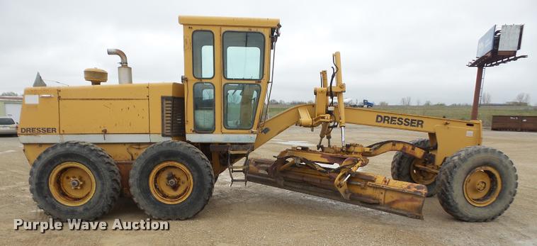 image for item DA8001 1987 Dresser A500E motor grader