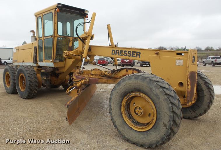 image for item DA8001 1987 Dresser A500E motor grader