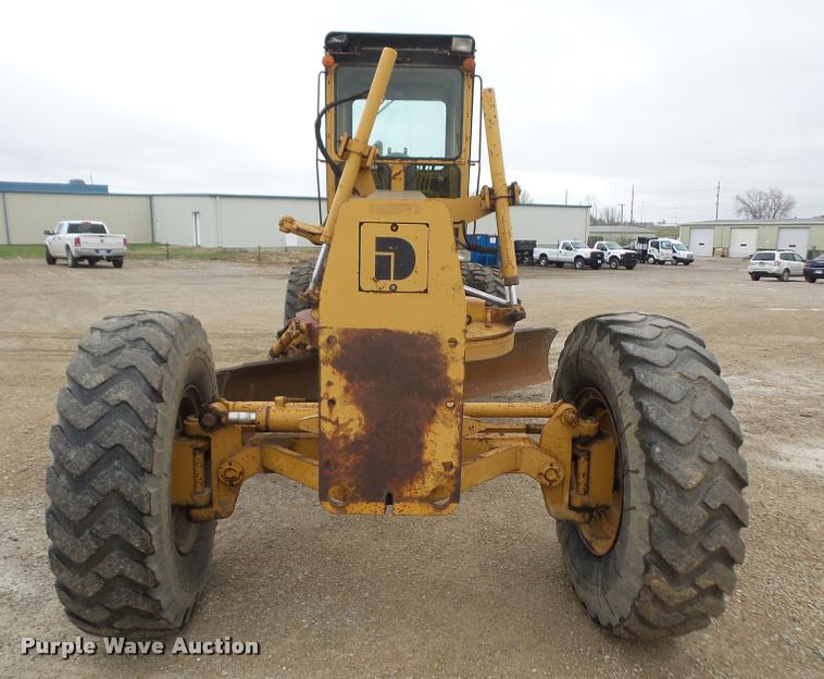 image for item DA8001 1987 Dresser A500E motor grader