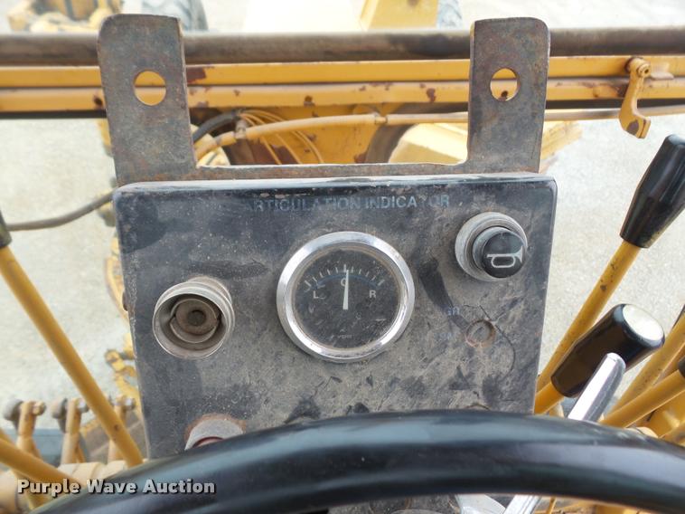 image for item DA8001 1987 Dresser A500E motor grader