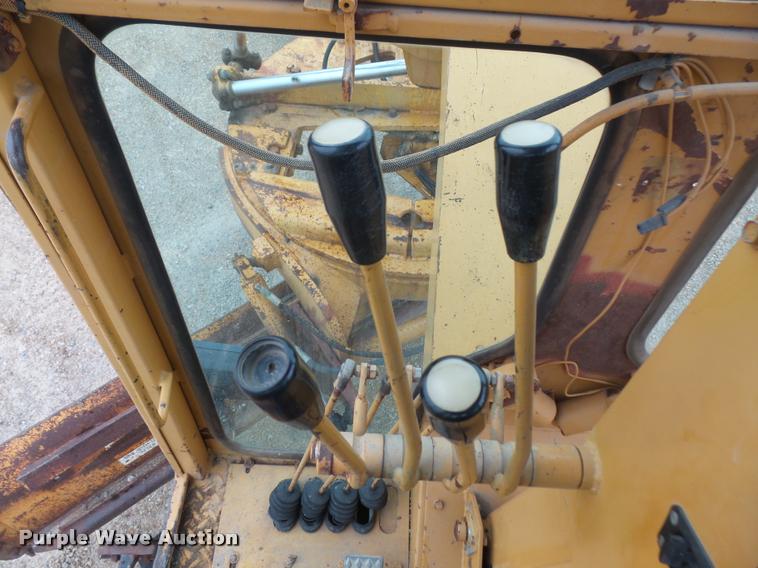 image for item DA8001 1987 Dresser A500E motor grader