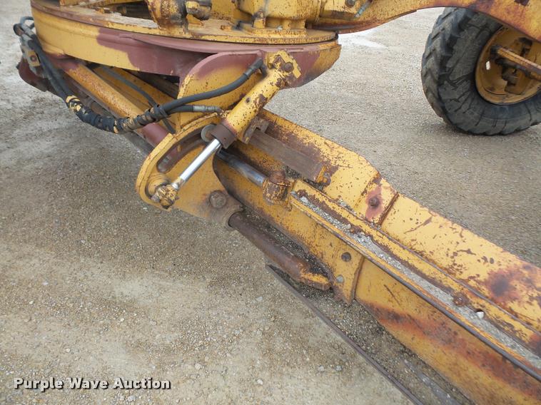 image for item DA8001 1987 Dresser A500E motor grader