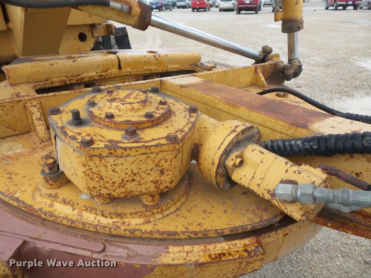 image for item DA8001 1987 Dresser A500E motor grader