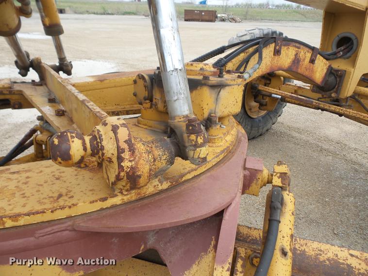 image for item DA8001 1987 Dresser A500E motor grader