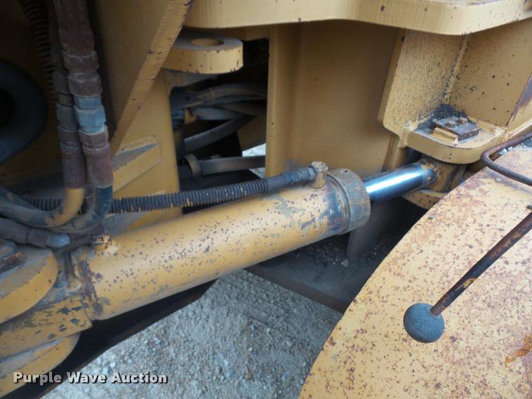 image for item DA8001 1987 Dresser A500E motor grader