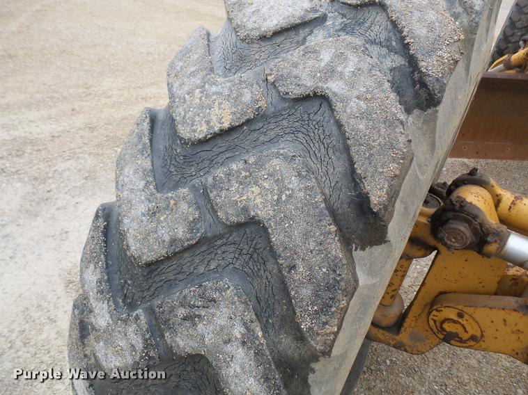 image for item DA8001 1987 Dresser A500E motor grader