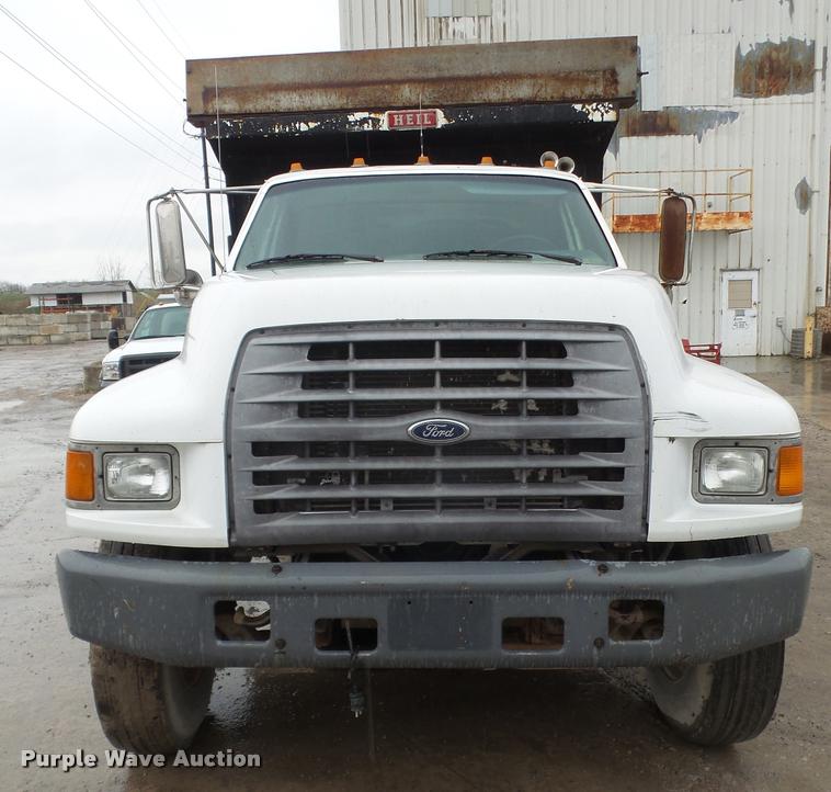 image for item DA8027 1999 Ford F800 dump truck