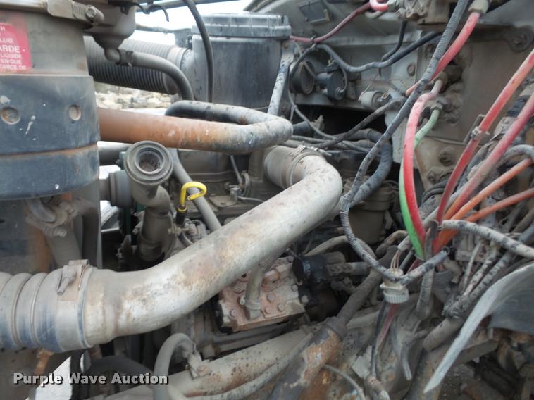 image for item DA8027 1999 Ford F800 dump truck