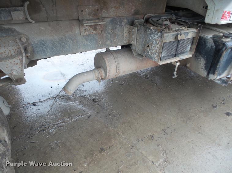 image for item DA8027 1999 Ford F800 dump truck