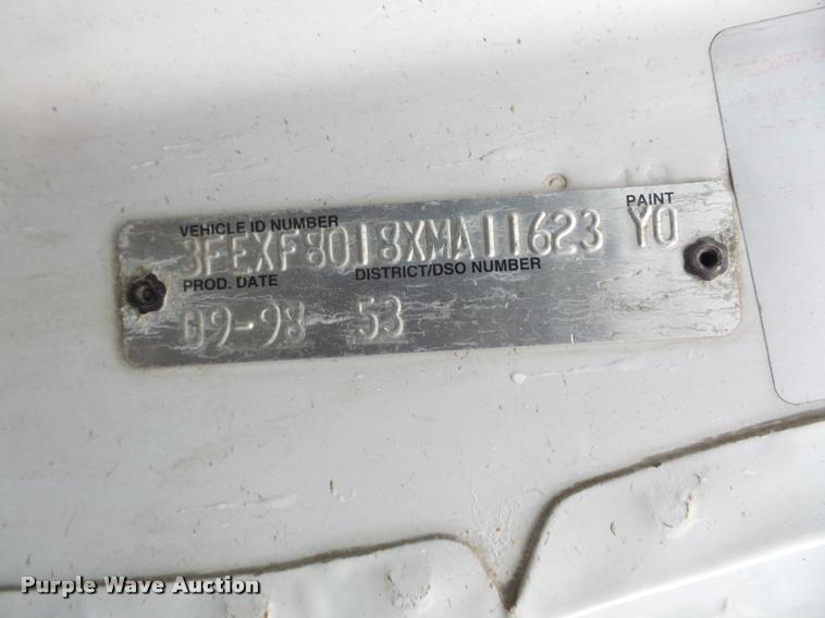 image for item DA8027 1999 Ford F800 dump truck