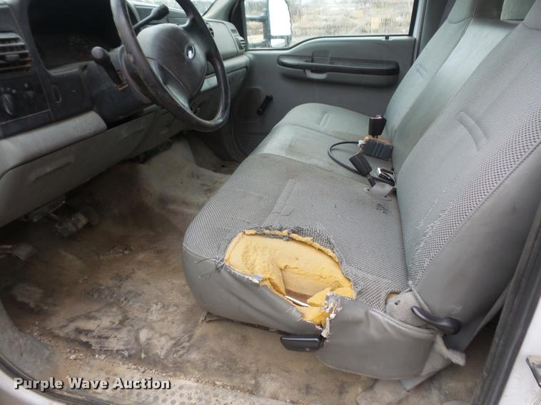 image for item DA8040 2005 Ford F450 dump truck