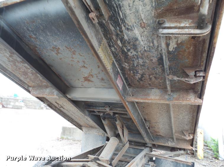 image for item DA8040 2005 Ford F450 dump truck