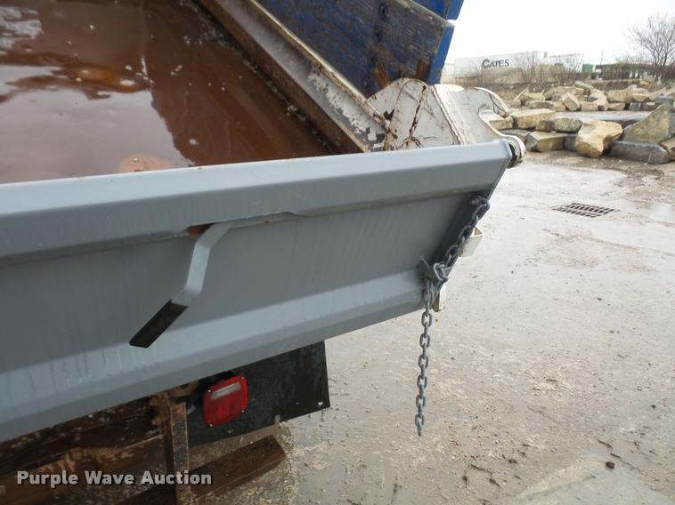 image for item DA8040 2005 Ford F450 dump truck