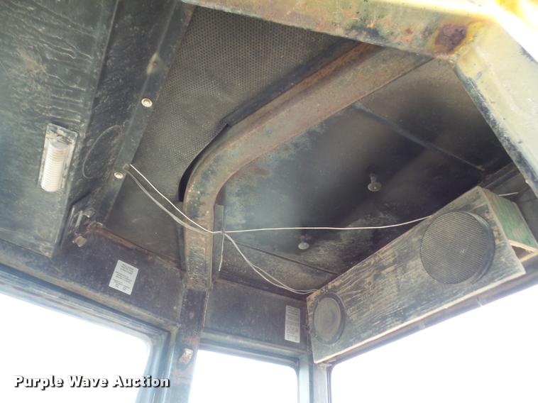 image for item DA8049 1984 John Deere 644C wheel loader