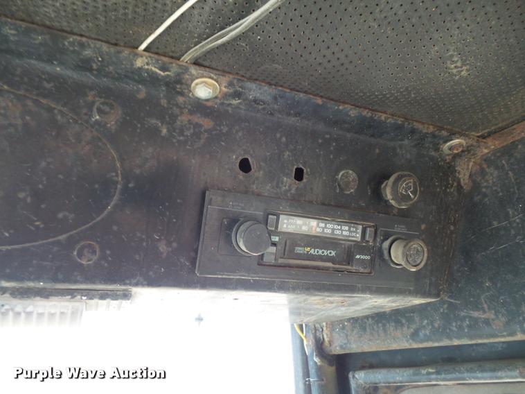 image for item DA8049 1984 John Deere 644C wheel loader