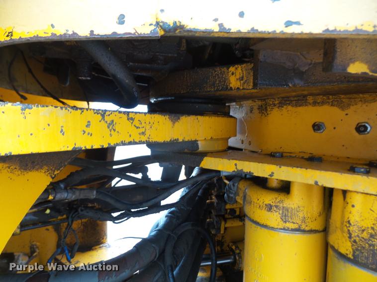 image for item DA8049 1984 John Deere 644C wheel loader