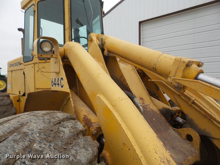 image for item DA8049 1984 John Deere 644C wheel loader